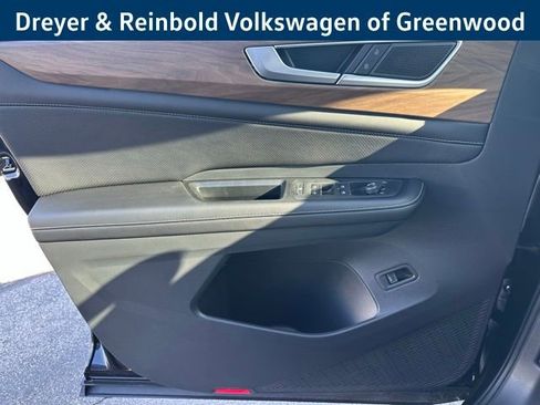 New 2026 Volkswagen Atlas SE image 18