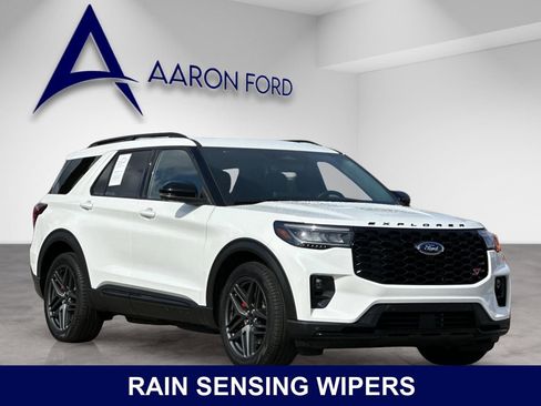 Used 2025 Ford Explorer ST AWD/4WD image 8