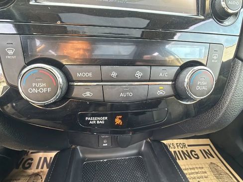 Used 2017 Nissan Rogue SL w/ SL Premium Package image 68