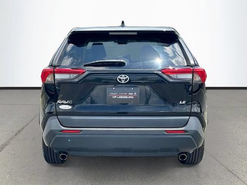 Used 2024 Toyota RAV4 LE FWD image 6