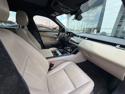 Used 2019 Land Rover Range Rover Velar R-Dynamic SE AWD/4WD image 7