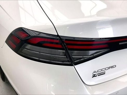 Used 2024 Honda Accord Touring image 27
