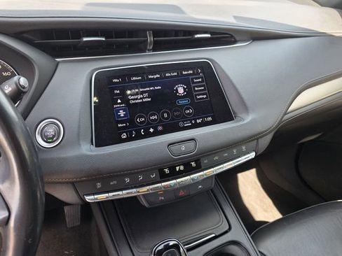 Used 2023 Cadillac XT4 Premium Luxury image 11