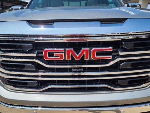 New 2026 GMC Sierra 1500 SLT w/ SLT Premium Plus Package AWD/4WD image 10