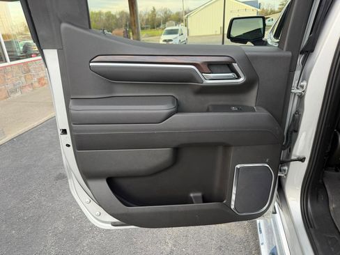 Used 2022 GMC Sierra 1500 SLT w/ SLT Premium Plus Package image 19