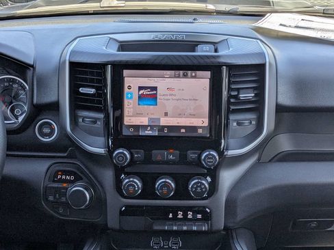 New 2026 RAM 1500 Express AWD/4WD image 17