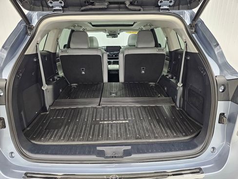 Used 2021 Toyota Highlander Platinum image 7