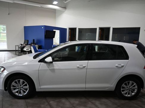 Used 2015 Volkswagen Golf S w/ Lighting Package FWD image 2