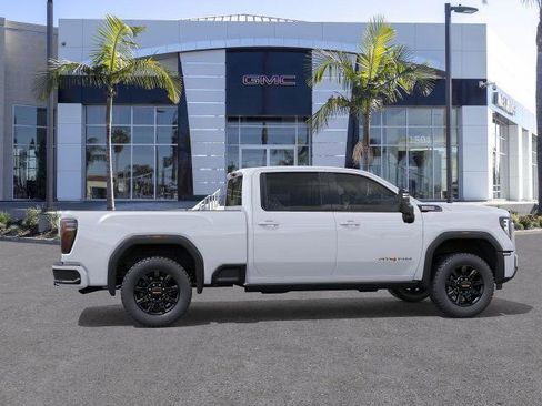 New 2026 GMC Sierra 2500 AT4 image 5