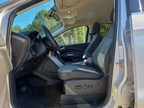 Used 2016 Ford Escape SE image 13