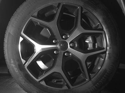 Used 2025 Jeep Compass Limited image 13