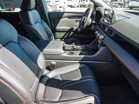 New 2025 Honda Pilot TrailSport image 21