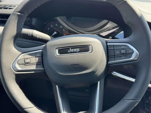 New 2026 Jeep Compass Latitude w/ Sun and Sound Group AWD/4WD image 15