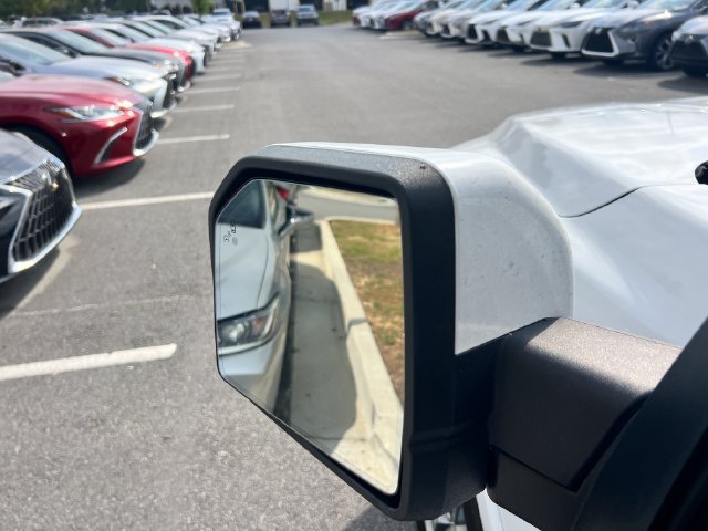 Used 2018 Ford F150 Lariat w/ Equipment Group 502A Luxury RWD image 12