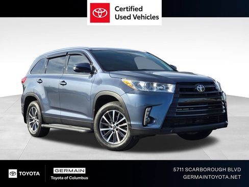 Certified 2019 Toyota Highlander XLE AWD/4WD image 1