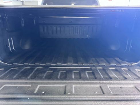 Used 2018 Chevrolet Silverado 1500 LT w/ LT Eassist Package image 29