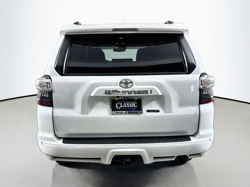 Used 2022 Toyota 4Runner TRD Sport w/ Technology Package AWD/4WD image 6