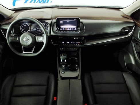 Used 2021 Nissan Rogue SV w/ Premium Package image 13