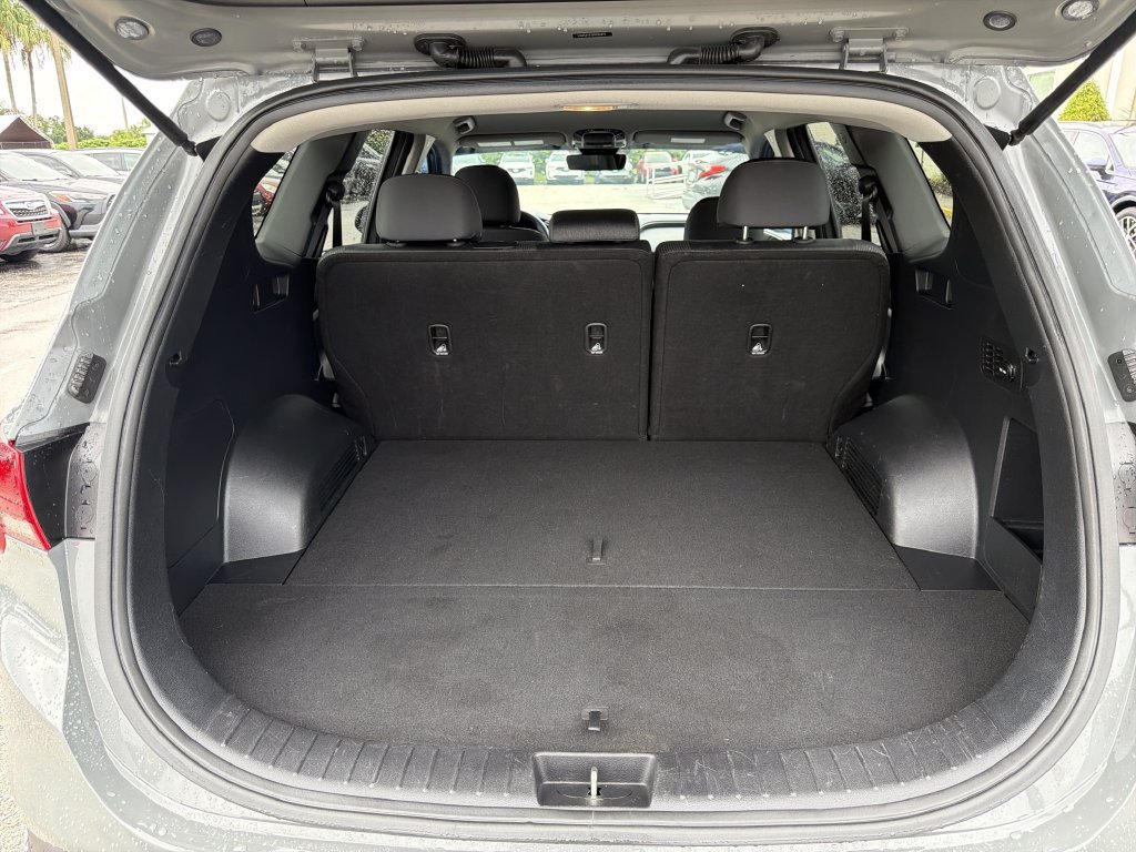 Used 2022 Hyundai Santa Fe SEL FWD image 11