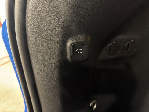 Used 2020 Jeep Cherokee Trailhawk w/ Comfort & Convenience Group image 21