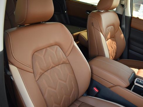 New 2026 Nissan Pathfinder Platinum image 75