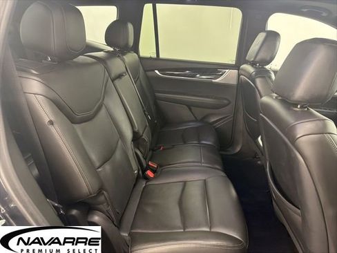 Used 2023 Cadillac XT6 Premium Luxury image 12