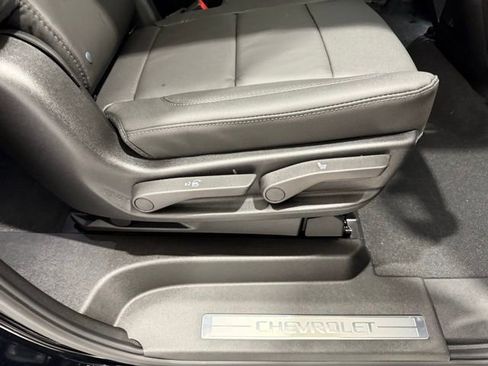 New 2026 Chevrolet Suburban LT w/ Comfort Package image 27