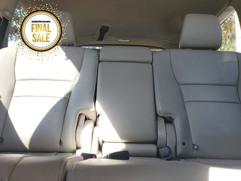 Used 2017 Honda Pilot Touring image 27