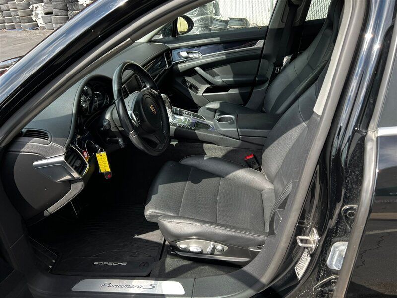 Used 2014 Porsche Panamera S RWD image 14
