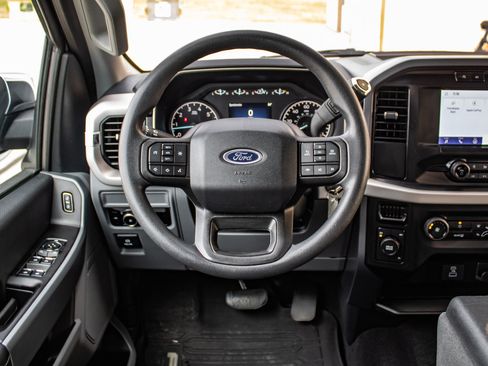 Used 2023 Ford F150 XLT AWD/4WD image 28