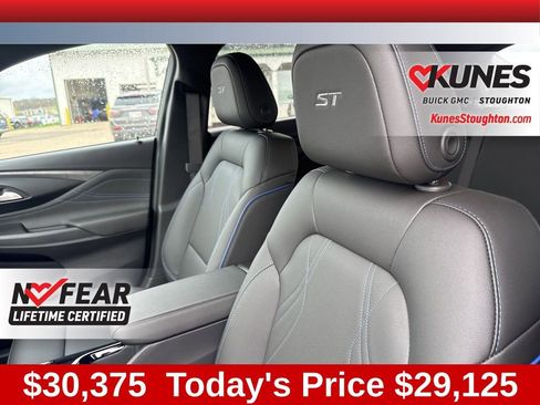 New 2026 Buick Envista Sport Touring w/ Convenience I Package FWD image 29