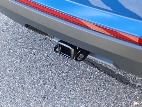 Certified 2025 Volkswagen Atlas Cross Sport SEL image 15