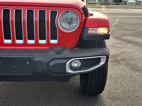 Used 2019 Jeep Wrangler Unlimited Sahara image 10