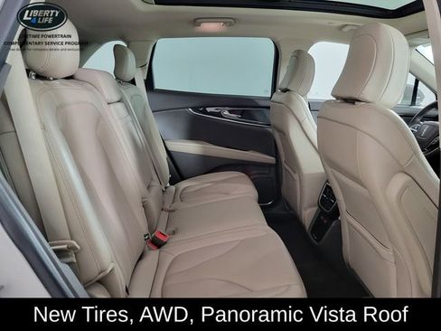 Used 2022 Lincoln Nautilus Reserve image 17