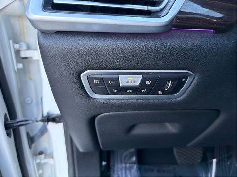 Used 2019 BMW X5 xDrive40i w/ Premium Package image 19