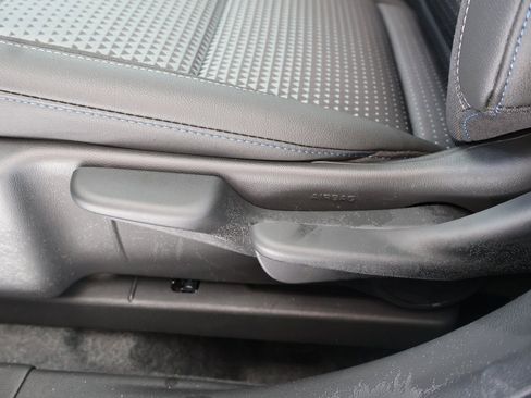 New 2026 Chevrolet Trax LT w/ Driver Confidence Package image 13