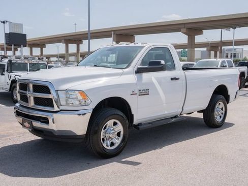 Used 2018 RAM 3500 Tradesman w/ Chrome Appearance Group AWD/4WD image 19