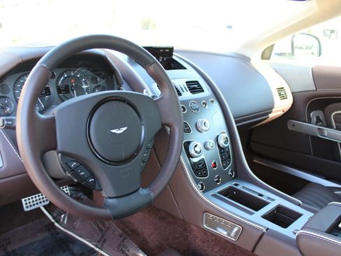 Used 2016 Aston Martin DB9 GT RWD image 2