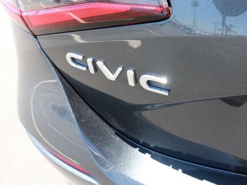 Certified 2024 Honda Civic EX-L image 7