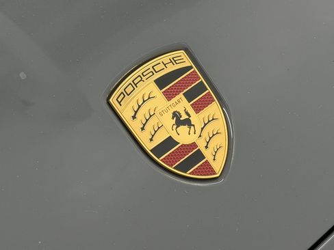 Certified 2025 Porsche Macan 4S Electric AWD/4WD image 63