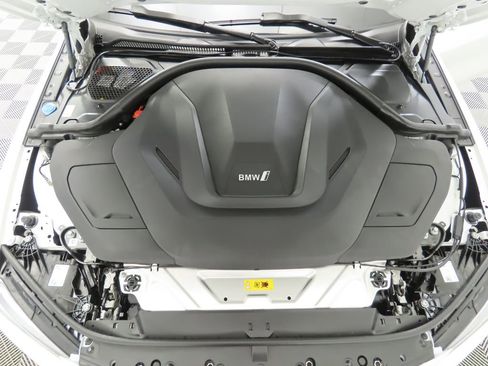 Certified 2025 BMW i4 eDrive40 w/ Premium Package image 28