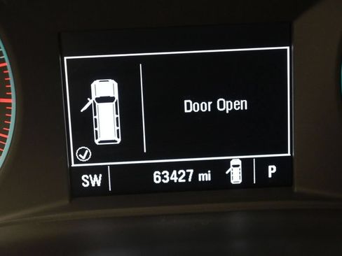 Used 2022 Chevrolet Traverse LT FWD image 10