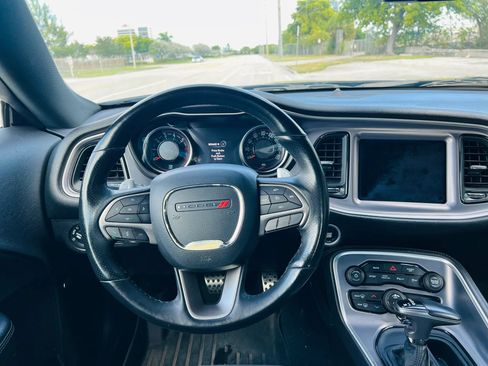 Used 2019 Dodge Challenger R/T RWD image 14
