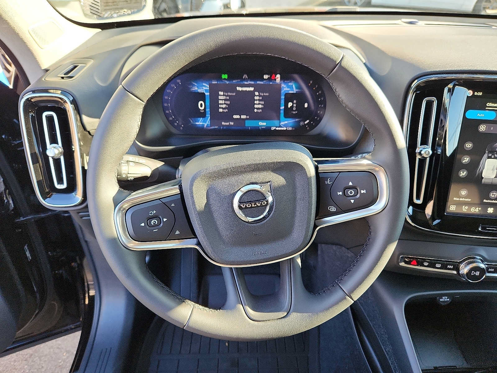 Used 2026 Volvo XC40 B5 Plus w/ Protection Package Premier AWD/4WD image 19