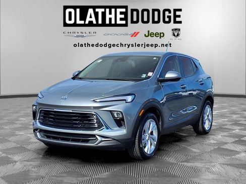 Used 2025 Buick Encore GX Preferred FWD image 1