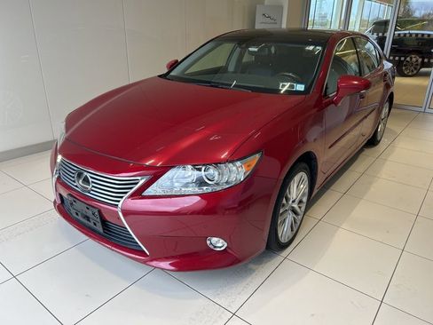 Used 2015 Lexus ES 350 w/ Ultra Luxury Package image 1