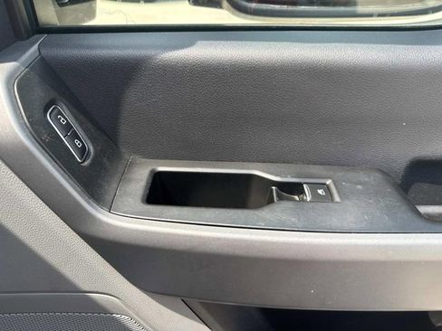 Used 2024 Ford F250 XLT image 11