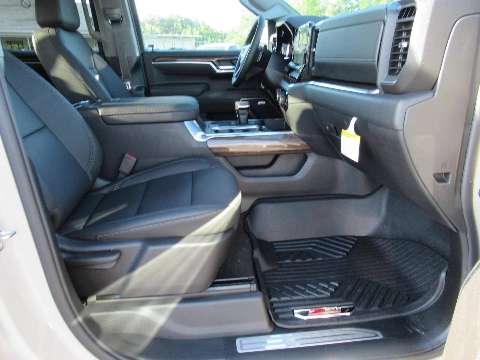 New 2026 Chevrolet Silverado 1500 RST w/ RST All Star Premium Package AWD/4WD image 10