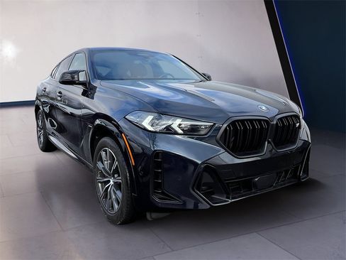Used 2024 BMW X6 M60i w/ Dynamic Handling Package image 7
