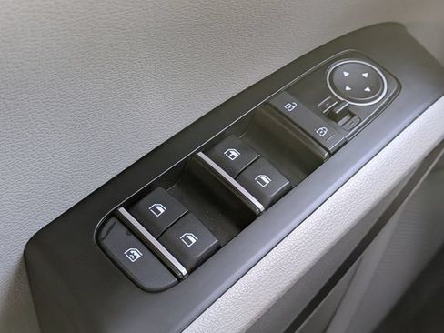 Certified 2025 Kia Soul LX w/ LX Technology Package FWD image 23